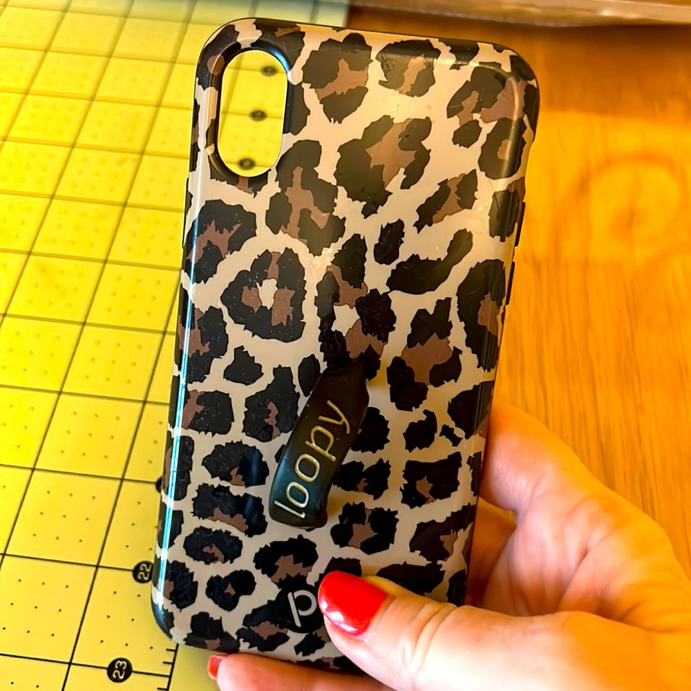Loopy iPhone 10 case